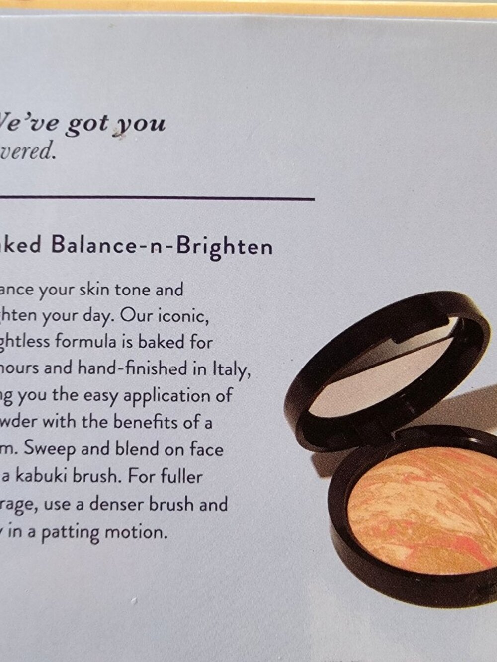 LAURA GELLER Balance and Brighten Color Correcting Powder Foundation Porcelain - Picture 4 of 9